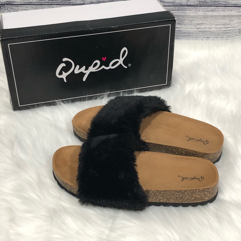 Qupid faux fur slides